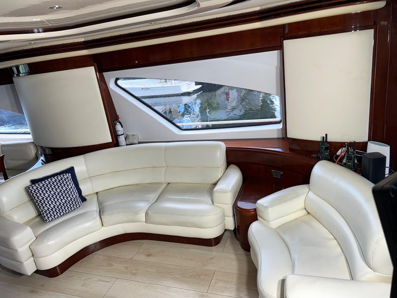 2003 Azimut 80 Carat