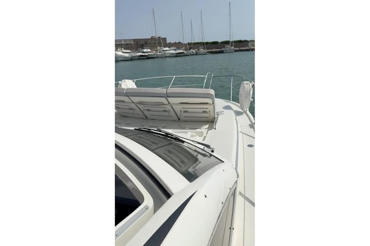 2010 Sunseeker 52 