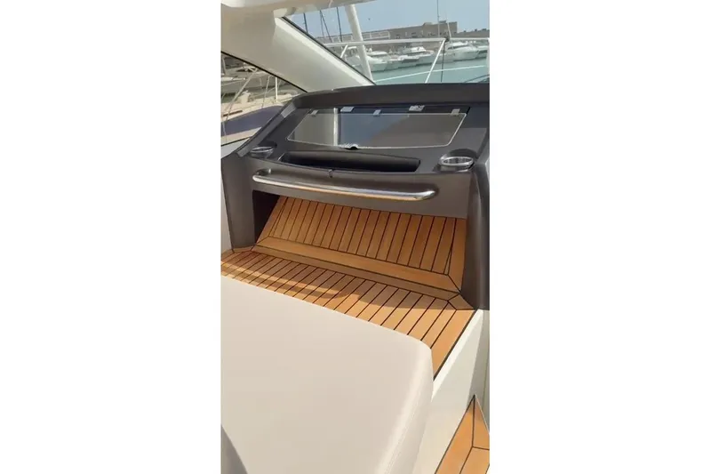  Yacht Photos Pics Sunseeker Portofino 48 yacht interior, 2010 model, featuring sleek design and wooden flooring.