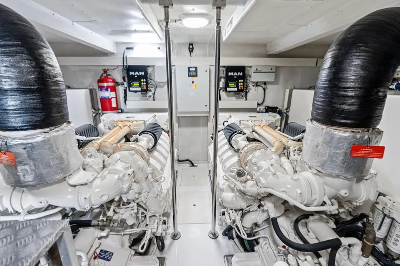 Good Girl Yacht Photos Pics 