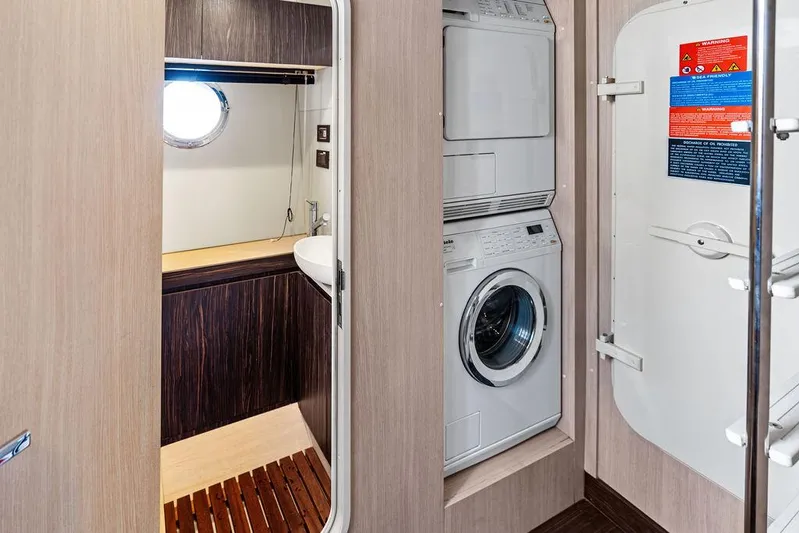 Good Girl Yacht Photos Pics 