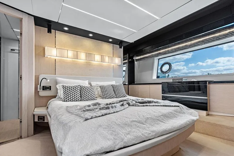 Good Girl Yacht Photos Pics 