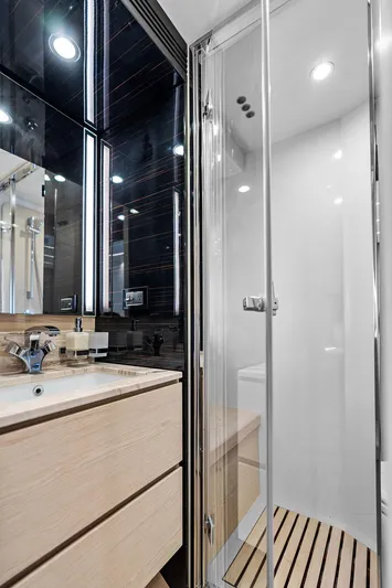 Good Girl Yacht Photos Pics 