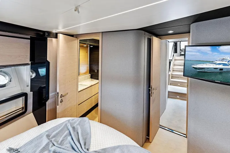 Good Girl Yacht Photos Pics 