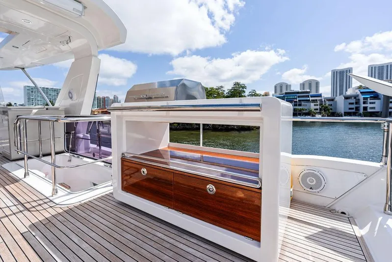 Good Girl Yacht Photos Pics 