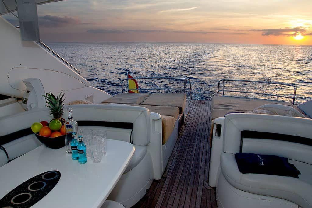 2002 Princess 66 