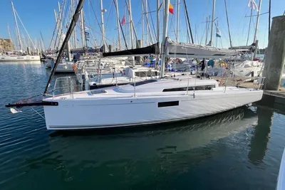 2025 Beneteau First 30