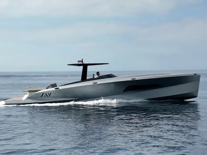  Yacht Photos Pics SAY 42 screenshot (3)