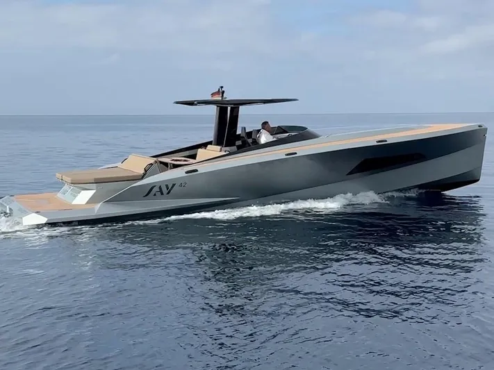  Yacht Photos Pics SAY 42 screenshot (23)