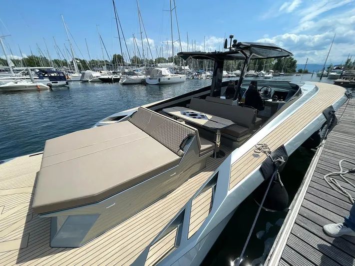  Yacht Photos Pics SAY 42 2023  (1)