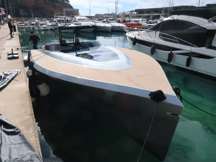  Yacht Photos Pics Say 42 2023  (5)