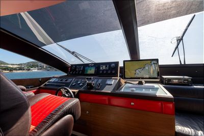 Yacht
