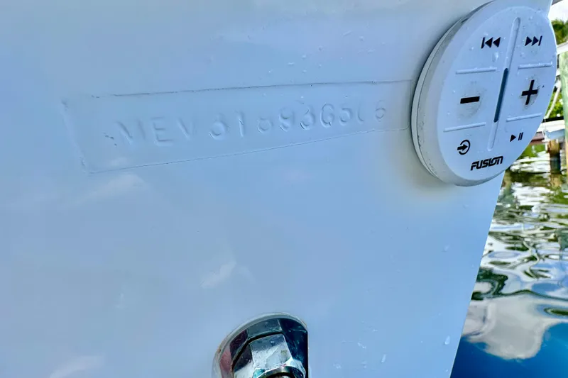  Yacht Photos Pics Close-up of a 2006 Jupiter 31FS boat with Fusion audio control.