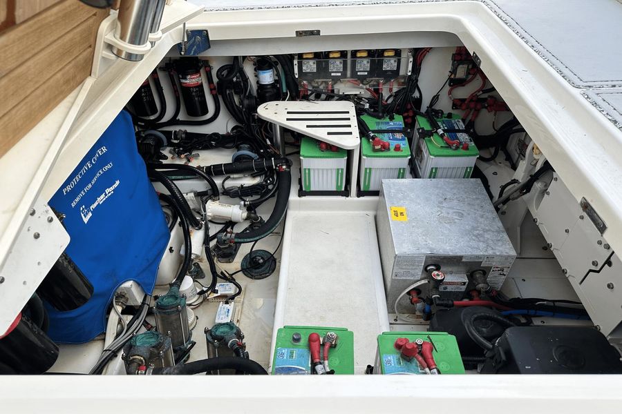 2018 Boston Whaler 420 Outrage