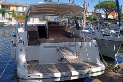 2011 Jeanneau Leader 9