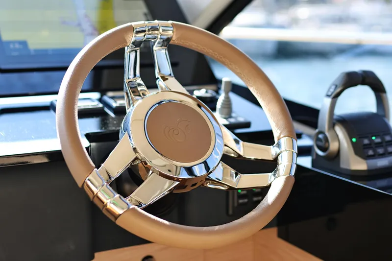 Neo Yacht Photos Pics 