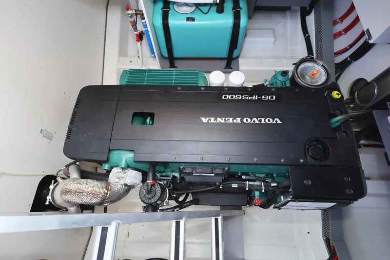 Neo Yacht Photos Pics 