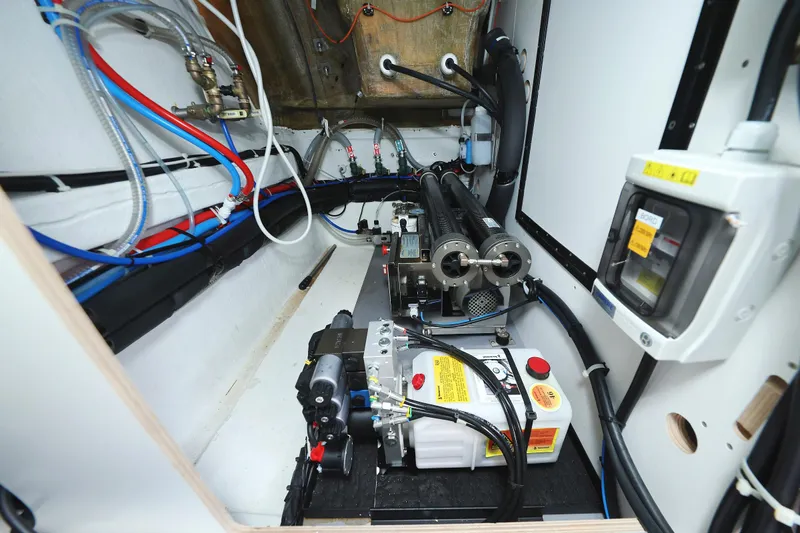 Neo Yacht Photos Pics 