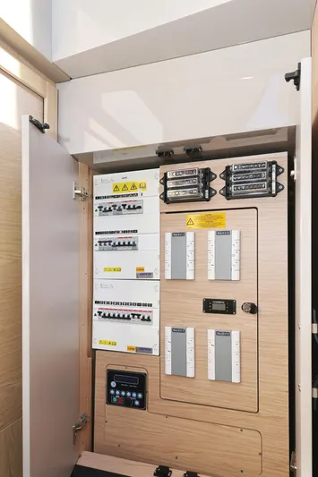 Neo Yacht Photos Pics 