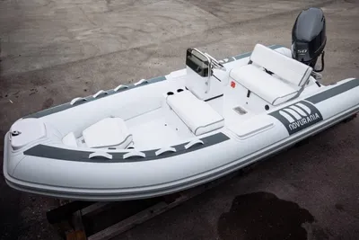 Novurania DL 400