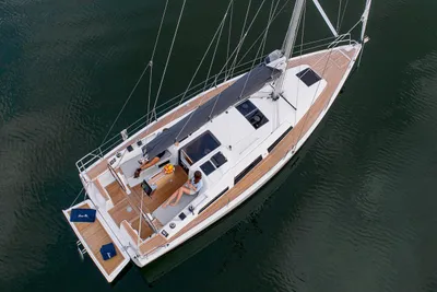 Hanse 348