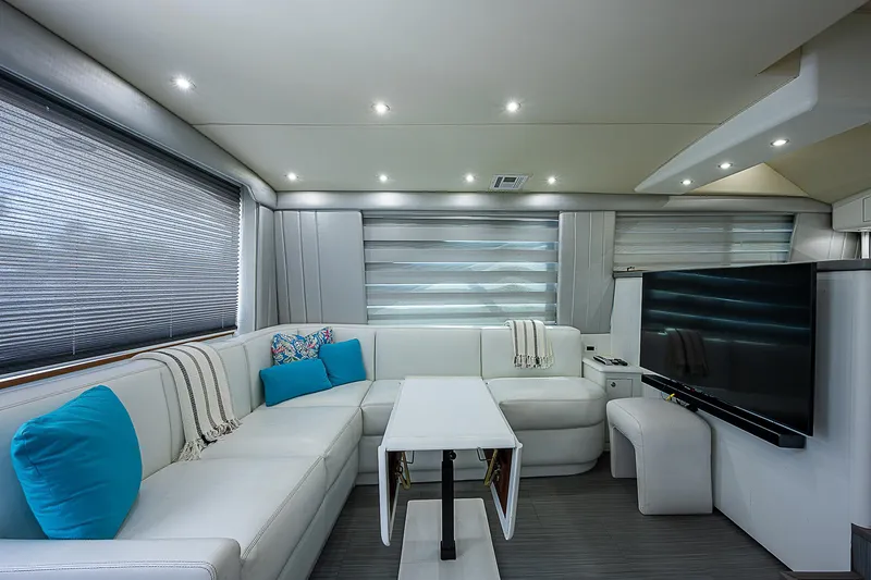 High Lifestyle Yacht Photos Pics 