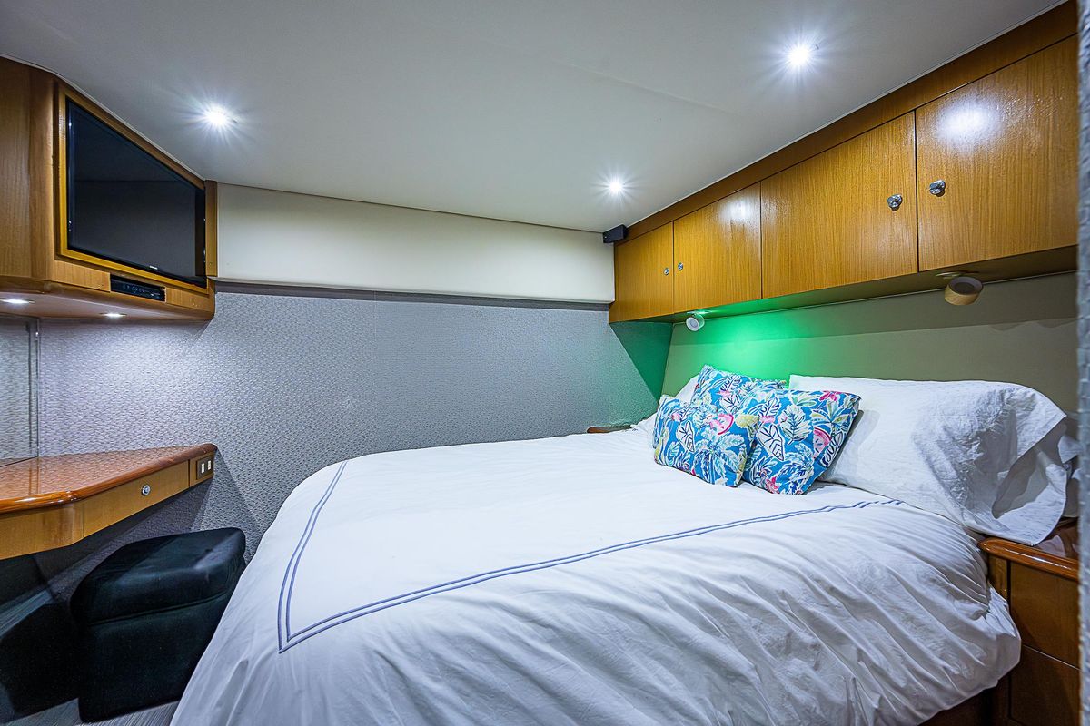2004 Ocean Yachts 52 