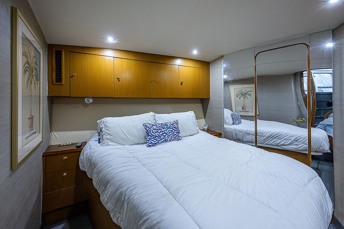2004 Ocean Yachts 52 