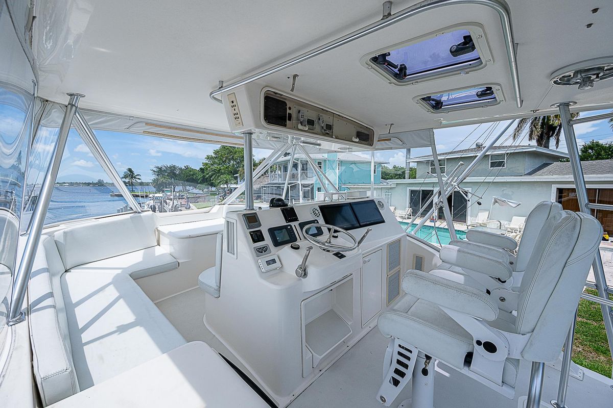 2004 Ocean Yachts 52 