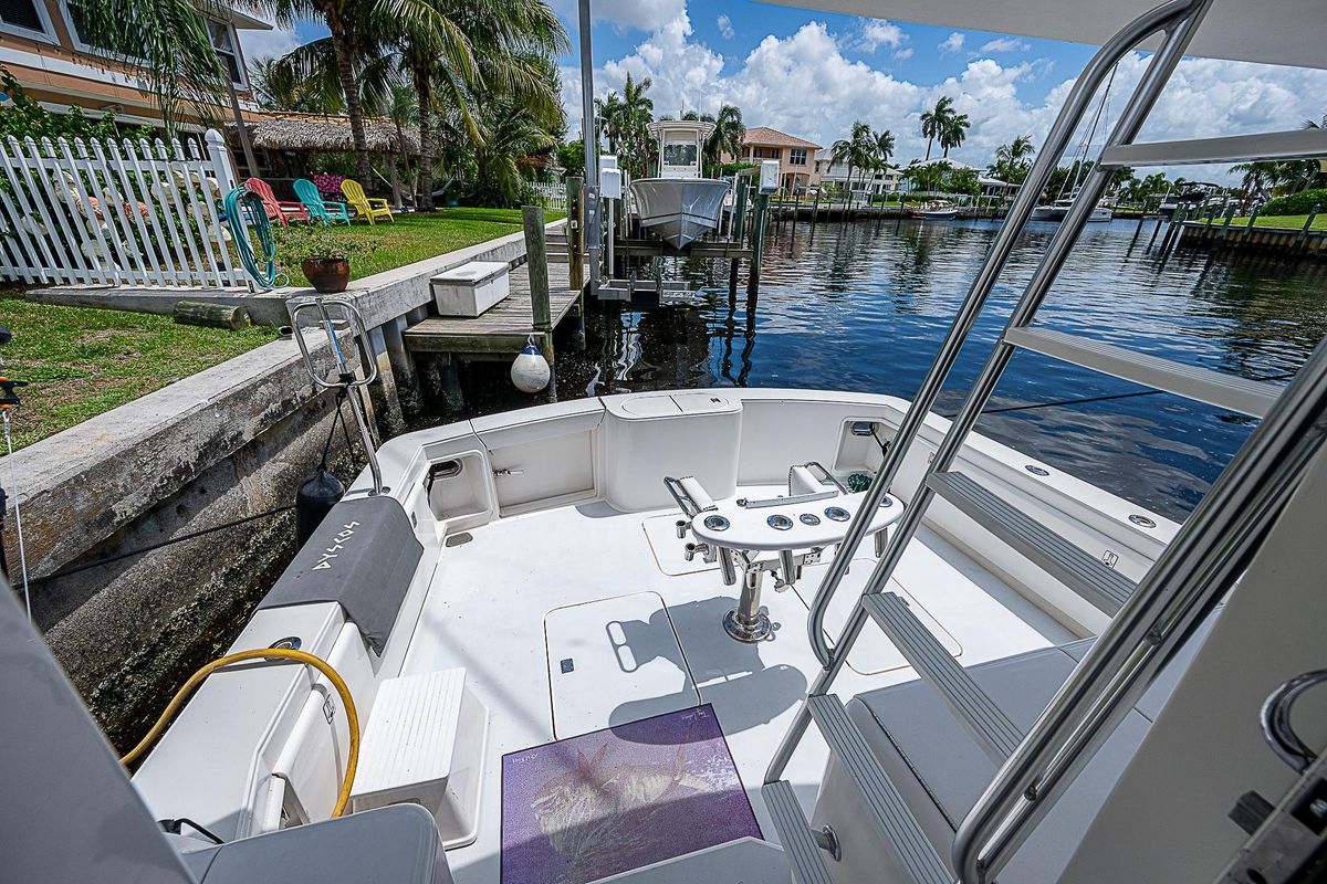 2004 Ocean Yachts 52 