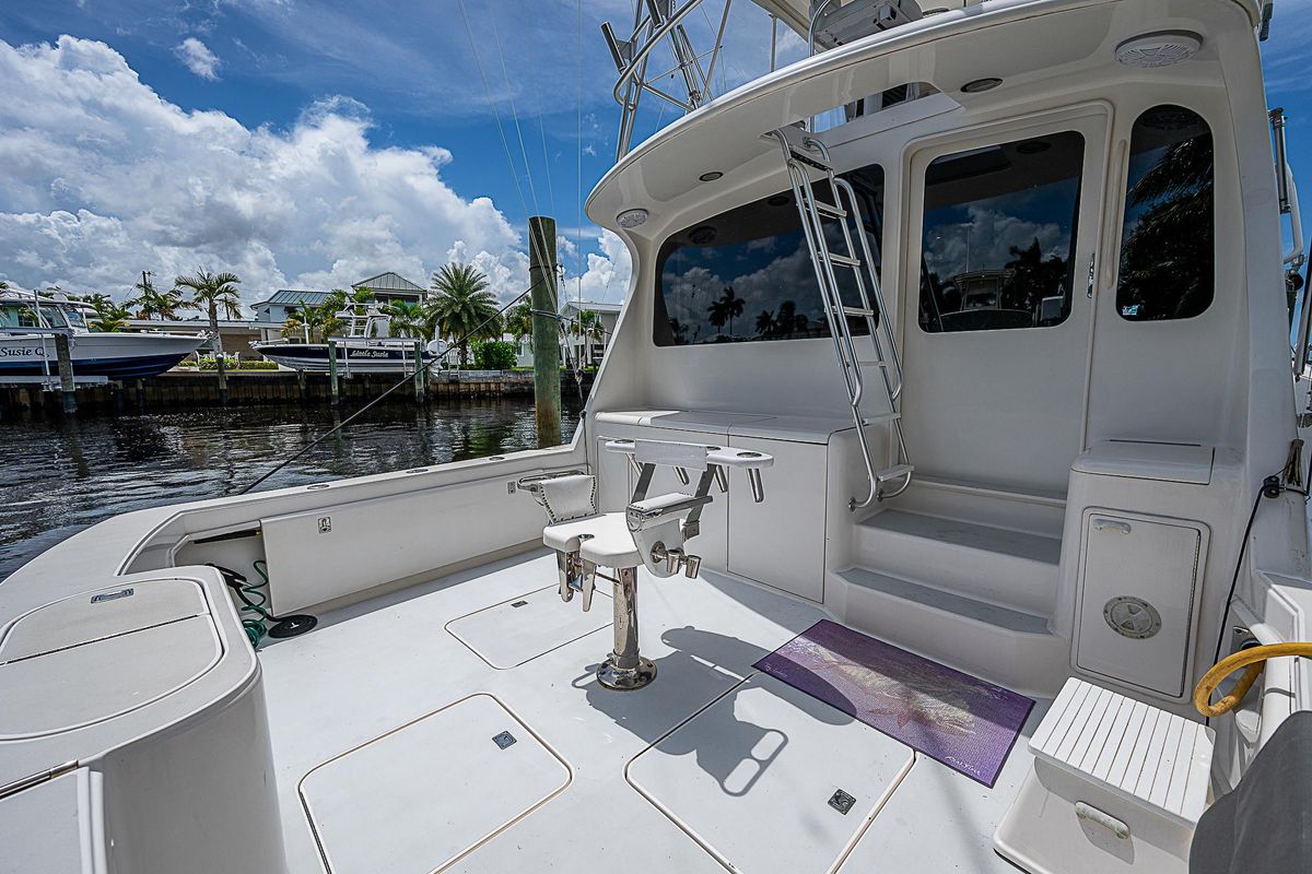 2004 Ocean Yachts 52 