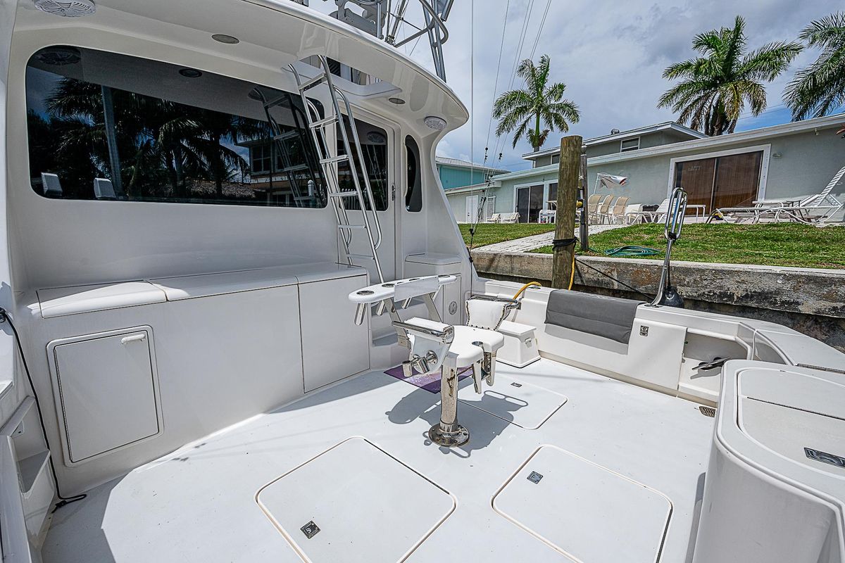 2004 Ocean Yachts 52 