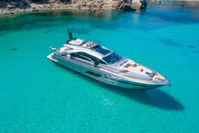 Pershing 8X