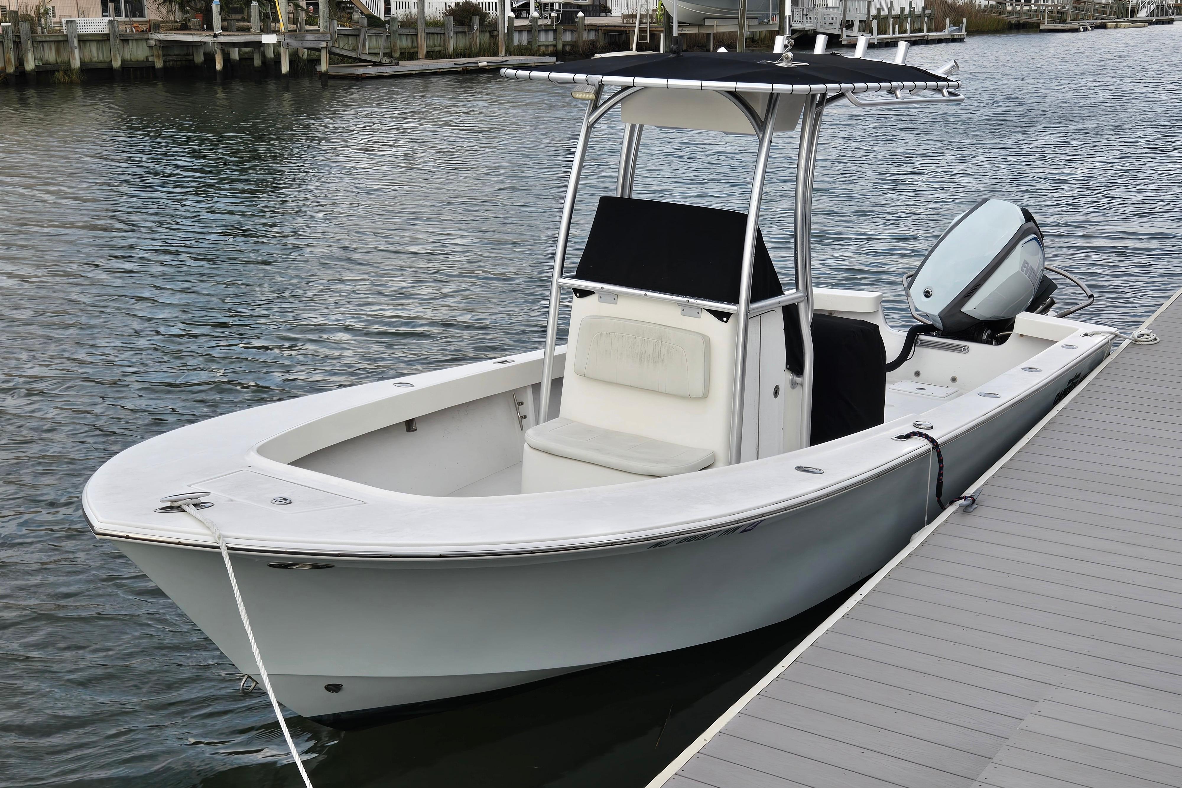 May-Craft 23 Cape Classic