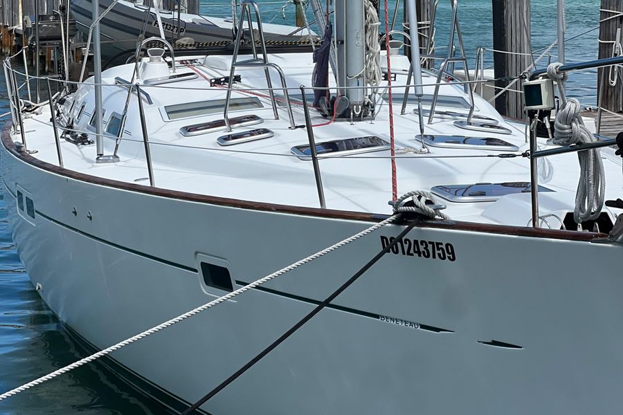 2001 Beneteau 473