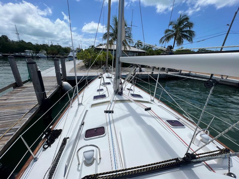 2001 Beneteau 473