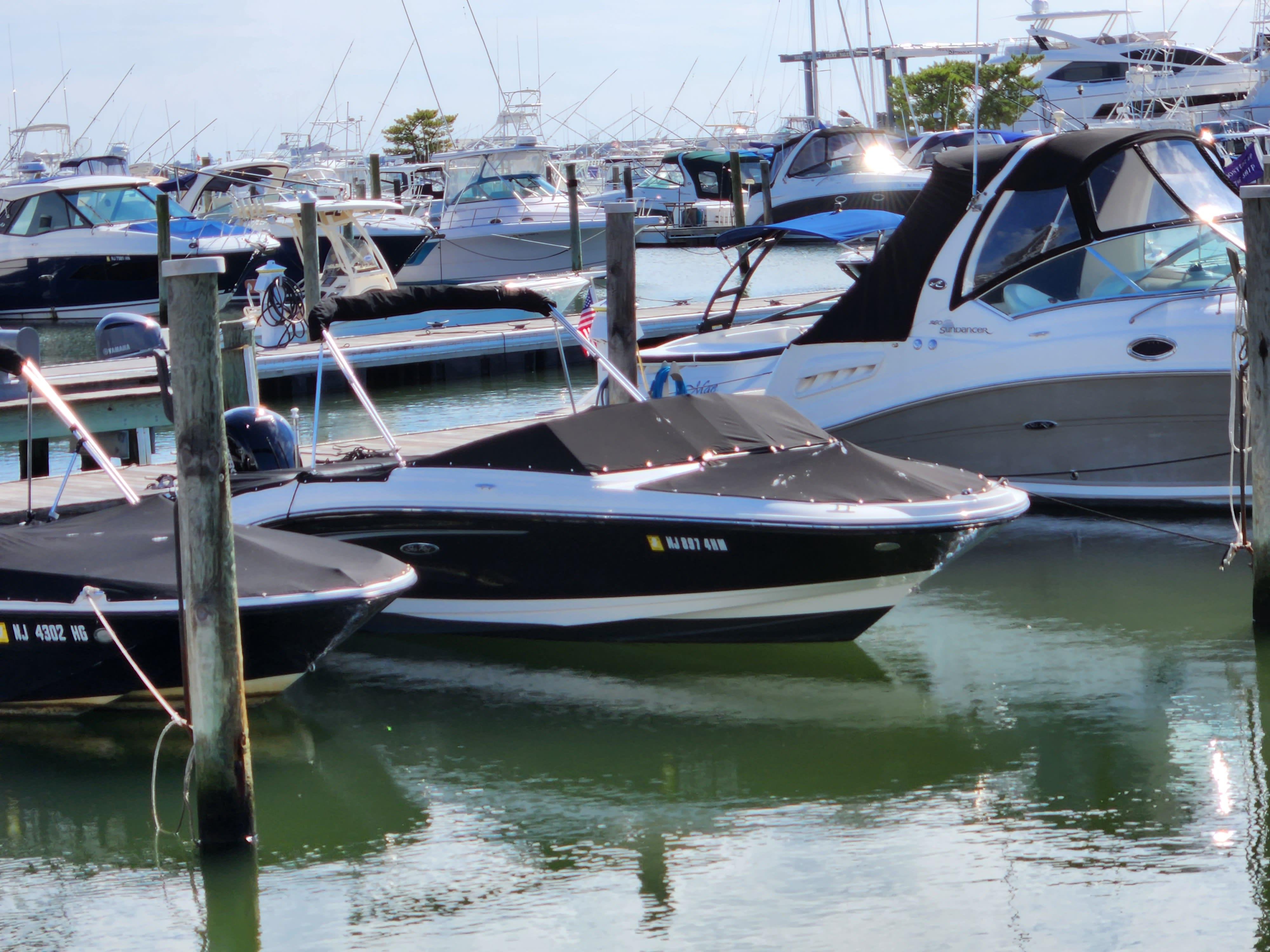 2020 Sea Ray SPX 210 OB