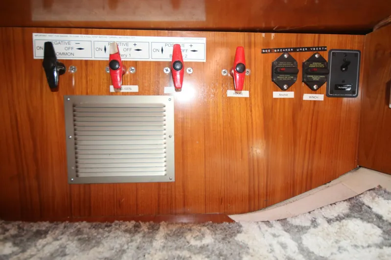 Exfil Yacht Photos Pics Control panel of a 1998 Beneteau Oceanis 461 yacht with switches and vent.