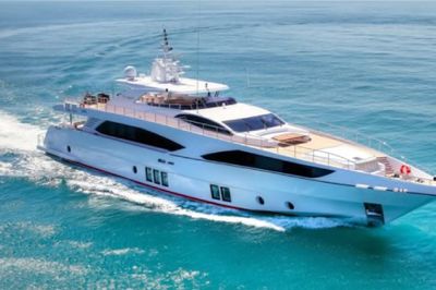Yacht