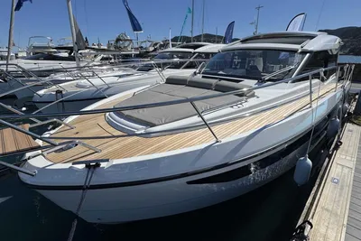 2025 Bavaria SR 38