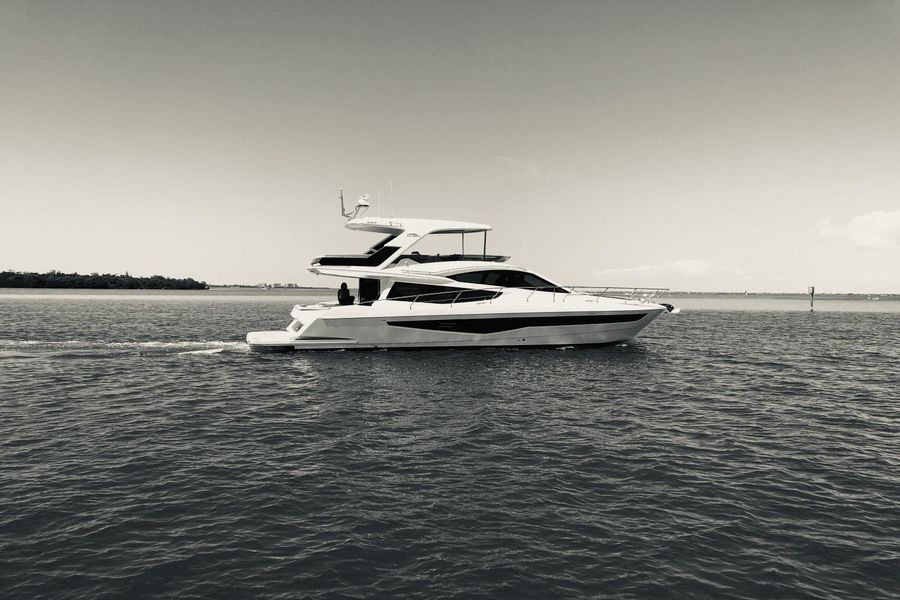 2021 Galeon 550 Fly