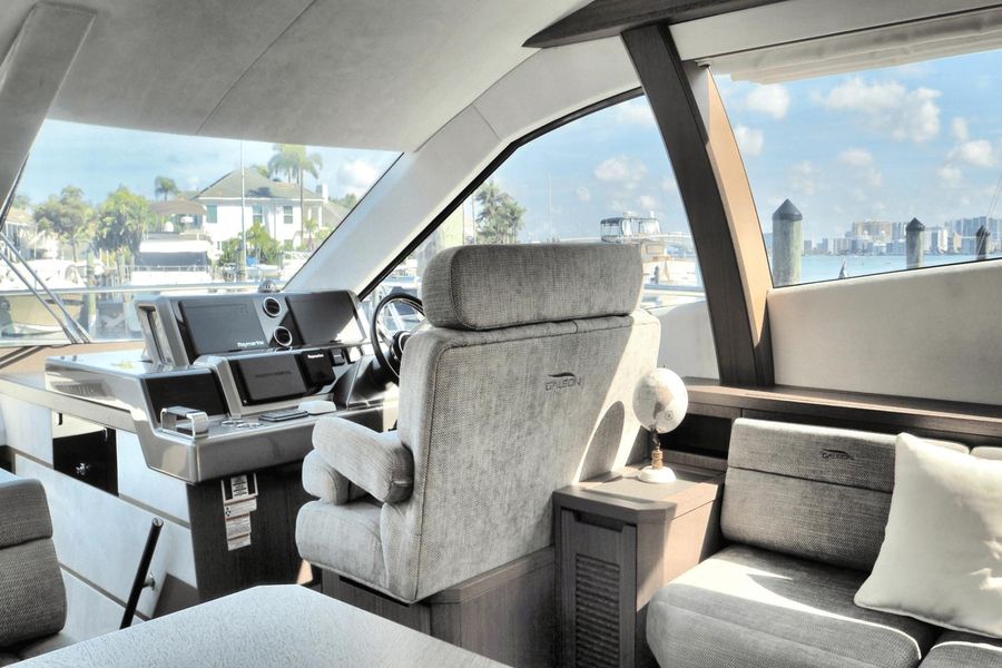 2021 Galeon 550 Fly
