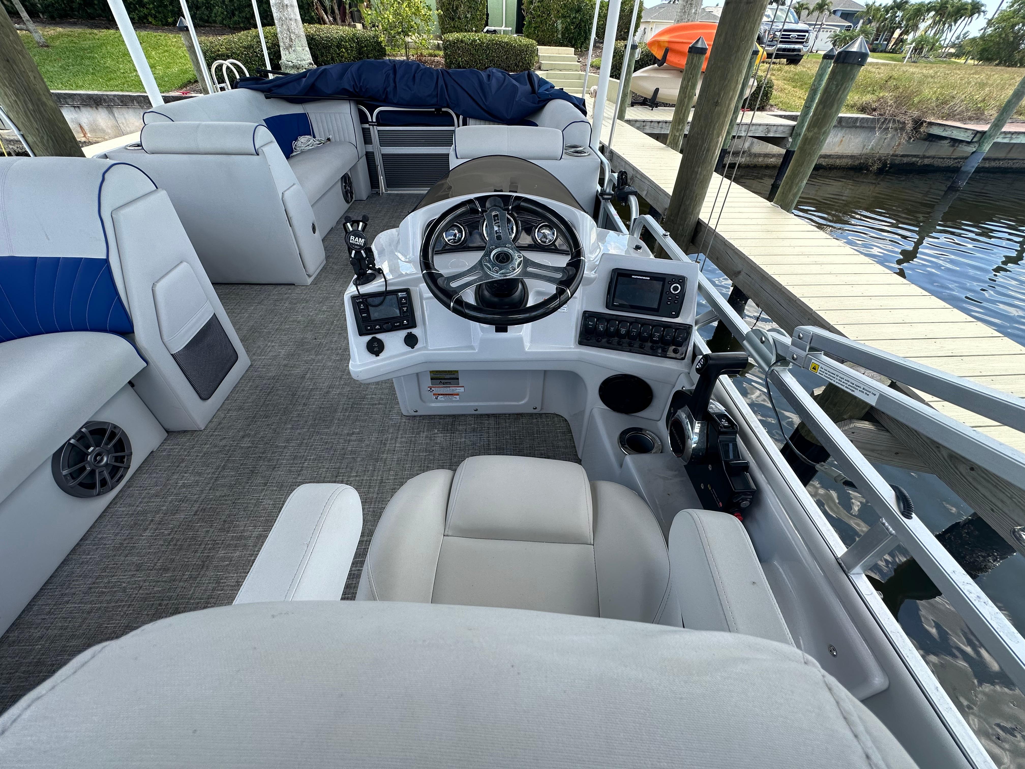 2021 Qwest Avanti RLS22 Luxury Series Pontoon for sale YachtWorld