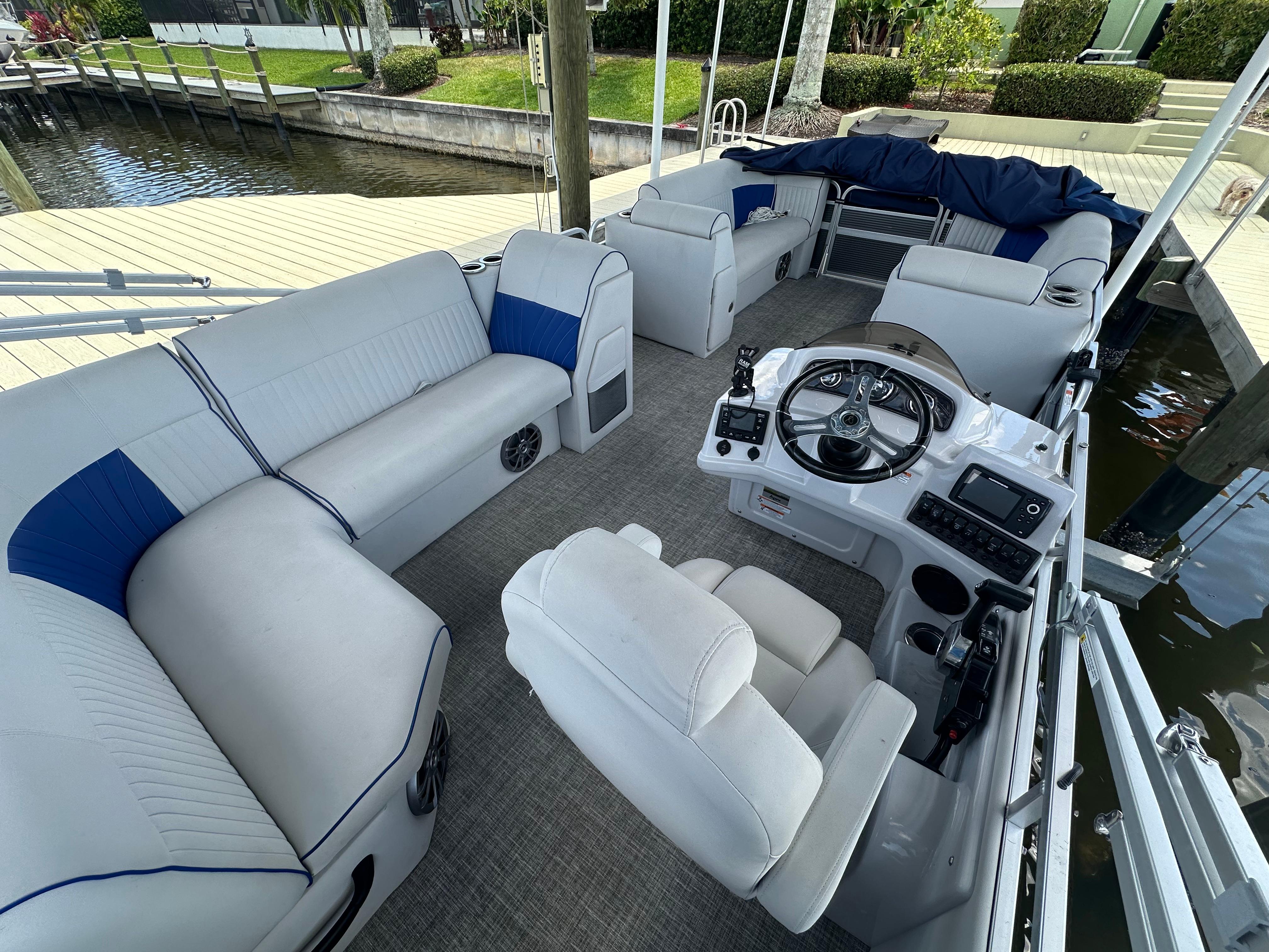 2021 Qwest Avanti RLS22 Luxury Series Pontoon for sale YachtWorld