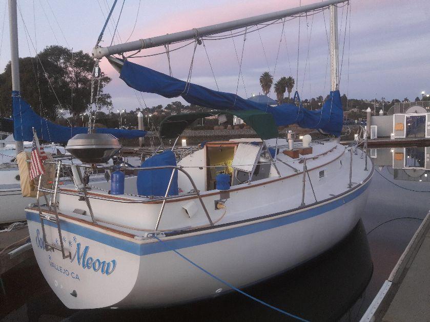 1982 Nonsuch 26