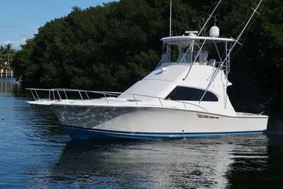 Luhrs 40 Convertible