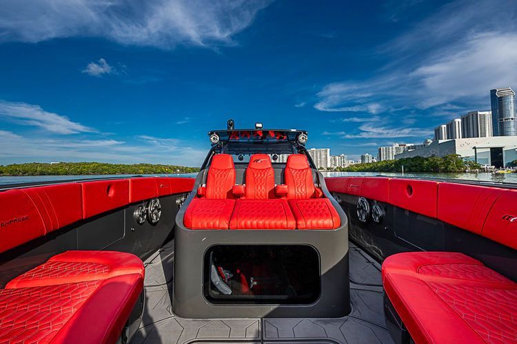 2021 Midnight Express 43 