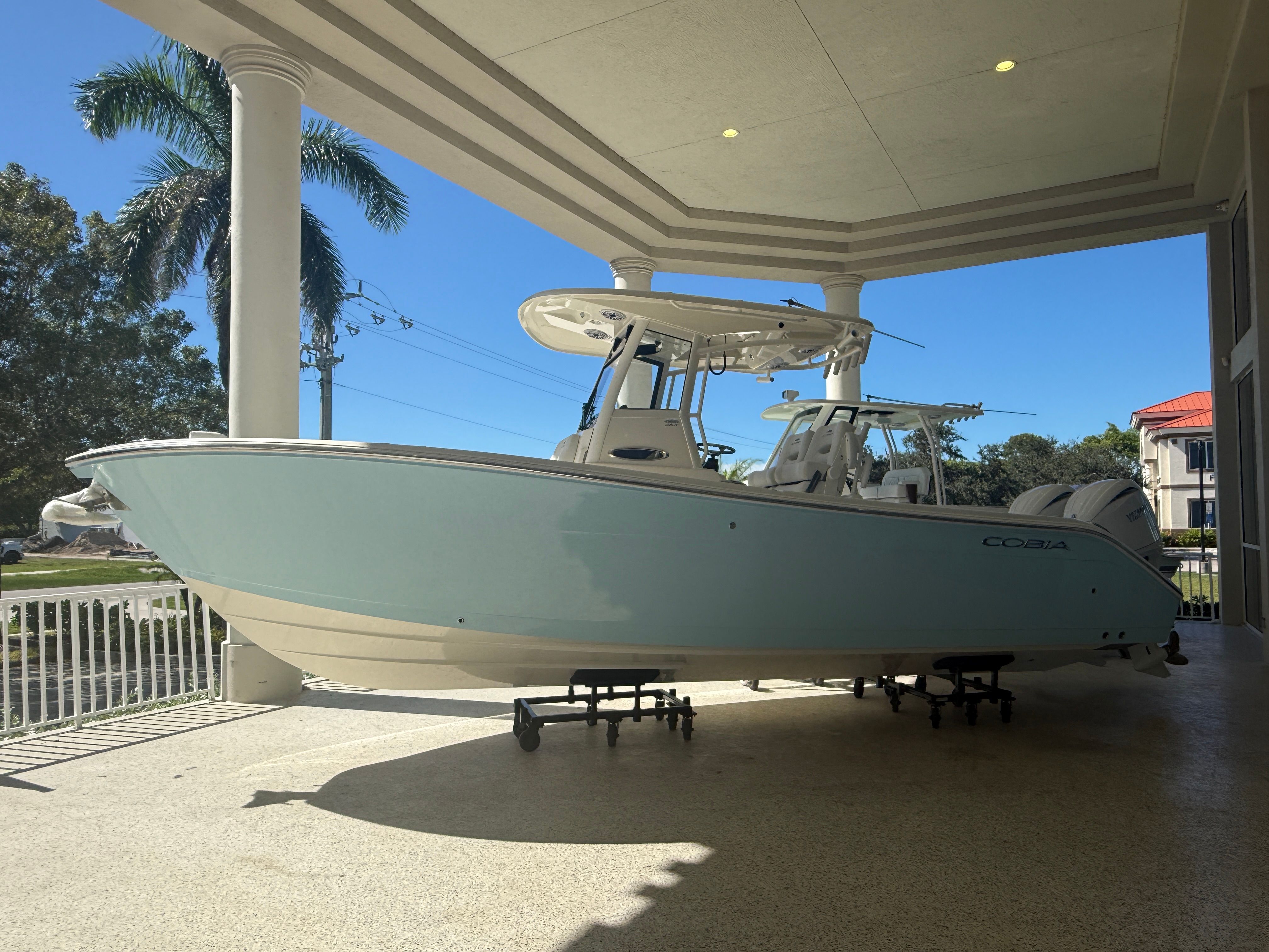 Cobia 265 Center Console