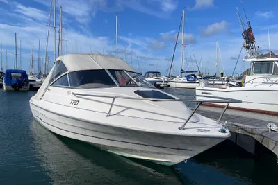 2002 Bayliner 1952 Capri Classic