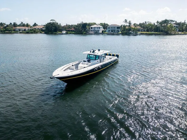 Three M's Yacht Photos Pics 